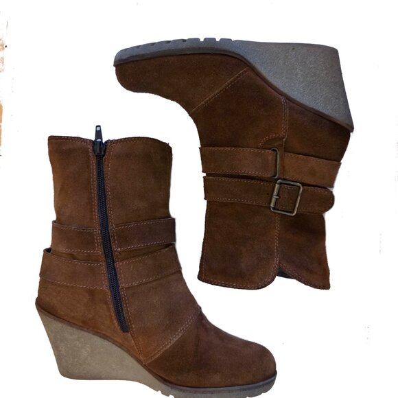 Brown Suede Ankle Boots - Picture 3 of 4